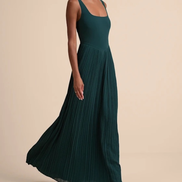 Lulus Naroah Emerald Green Square Neck Pleated Maxi Dress - Size M - Picture 3 of 3